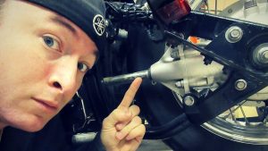 What ThePros and Cons of Chain and Shaft Driven Motorcycles?