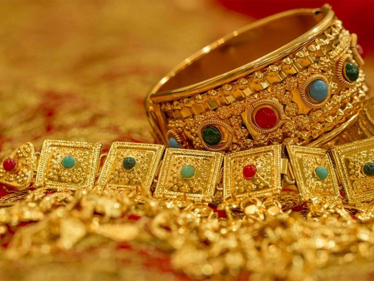 What You Should Know When Selling Off Your Gold Jewels?