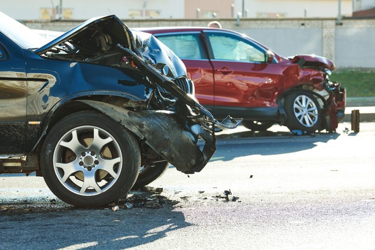 How Do Car Crash Lawyers Help – Find Out Why You Need One!