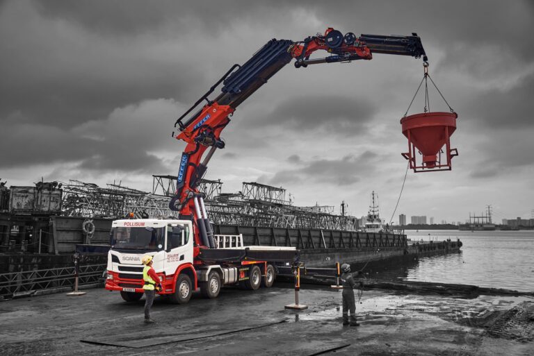 Explore Efficient Solutions For Lorry Crane Hire In Singapore