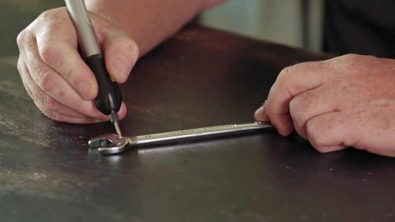 How do you choose the best metal engraving tools?